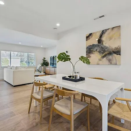 Chic And Comfy Home In The Heart Of Silicon Valley